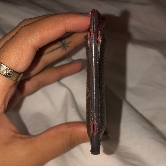 Authentic Louis Vuitton card holder OPEN TO OFFERS - Picture 8 of 8